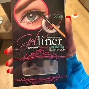 KISS L.A. Gel Liner with Bonus Liner Brush - Brown